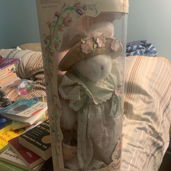 BUNNIES BY THE BAY RABBIT WORKS MISS BONNIE RABBIT 16" PLUSH COLLECTIBLE DOLL - Picture 3 of 3